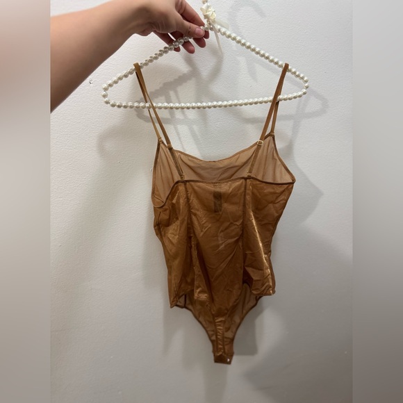 SKIMS Size XL Glissenette Chai Scoop Neck Sheer Bodysuit Shimmery Golden Gold - Picture 8 of 11